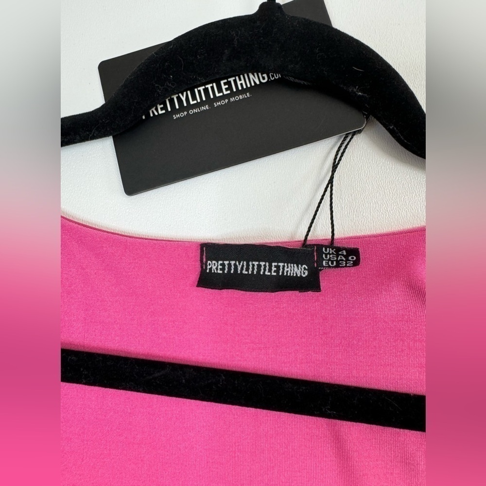 NWT Pretty Little Thing Bubble Gum Pink Cut Out Bodycon Dress Size 0 - Picture 2 of 7